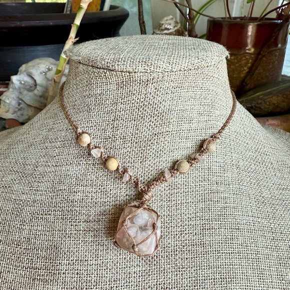 Boho Hippie Micro Macrame Crystal Choker Necklace - Picture 10 of 10